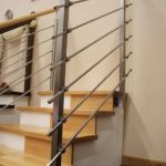 Metallgeländer mit Holz Handlauf